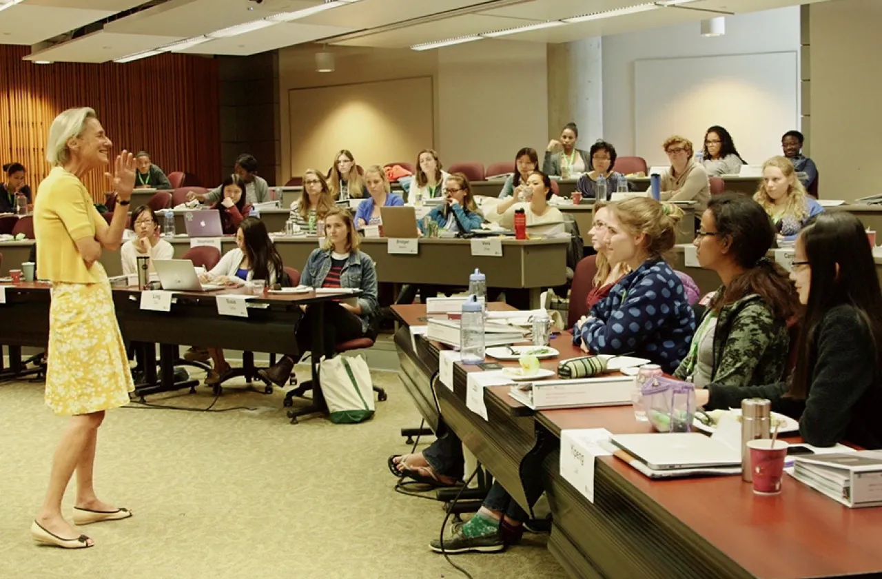 Alumna Shelly Lazarus ’68, chair emerita of Ogilvy & Mather, speaks to students in the Smith-Tuck Business Bridge program on campus.