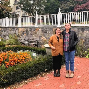 Sarah Loomis and Hannah Asofsky '21 at the Happy Chace Garden