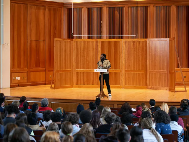 Hanif Abdurraqib on stage